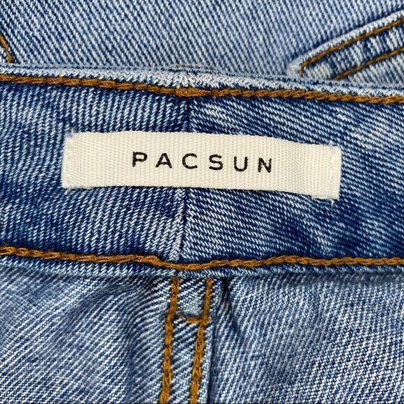 Pacsun Womens Size 30 Slightly Washed Distressed Mom Short - Picture 9 of 12